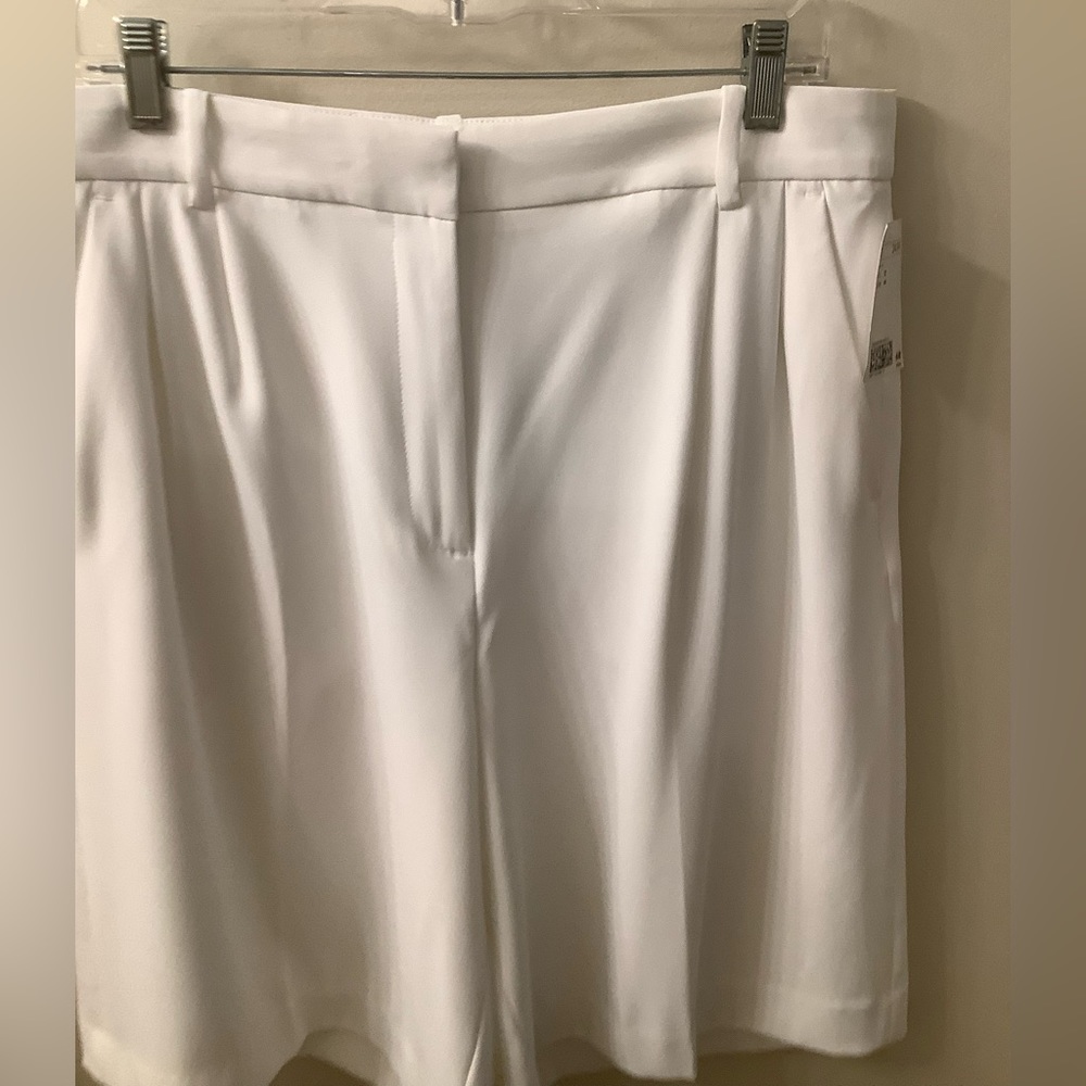 COPY - H&M shorts white Size 12, 10, black and tan all sold separately